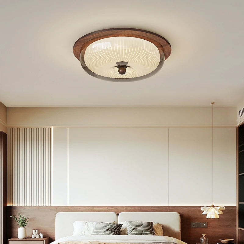 法式中古卧室吸顶灯主灯高级感2025新款圆形复古房间家用主卧灯具