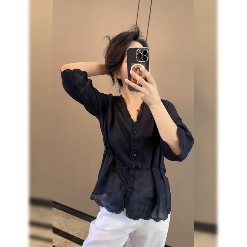 法式时尚花边刺绣V领衬衫夏季新款气质小众减龄显瘦百搭防晒上衣