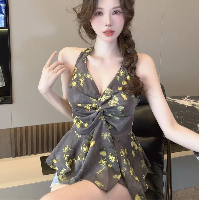 性感辣妹碎花荷叶褶皱扭结露背吊带收腰背心2025夏季无袖上衣