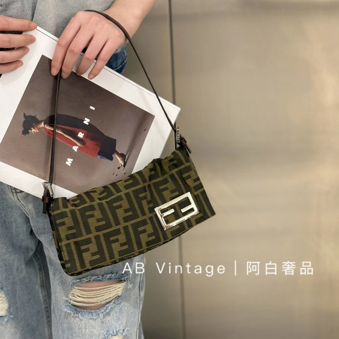 95新 FENDI/芬迪 阿白奢品/老花法棍包