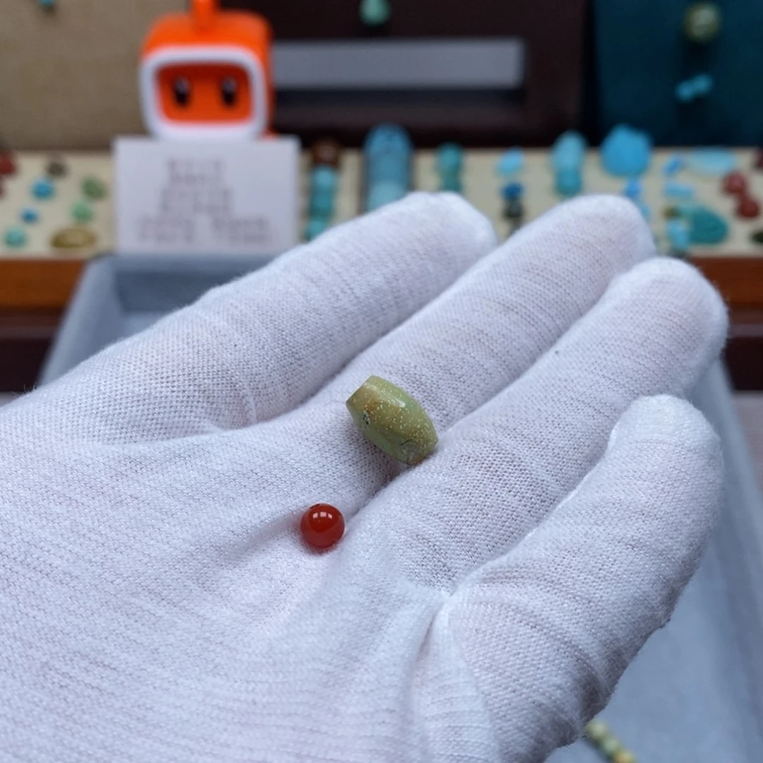 未镶嵌配饰南红玛瑙