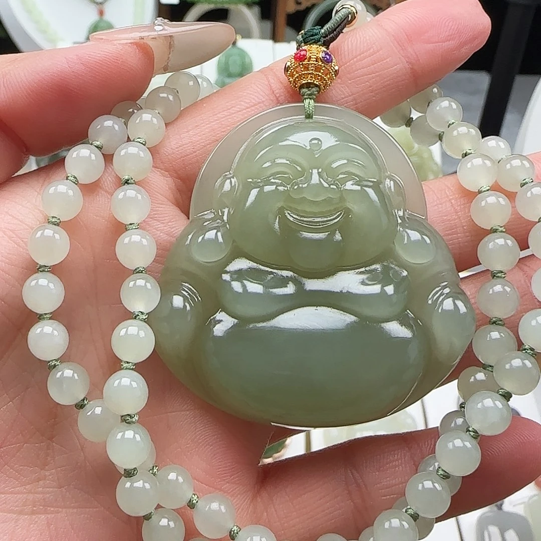 和田玉颈饰足金镶嵌