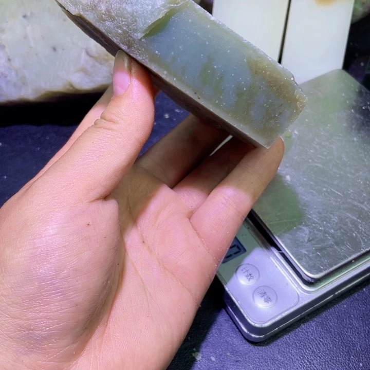 未镶嵌和田玉珠宝半成品
