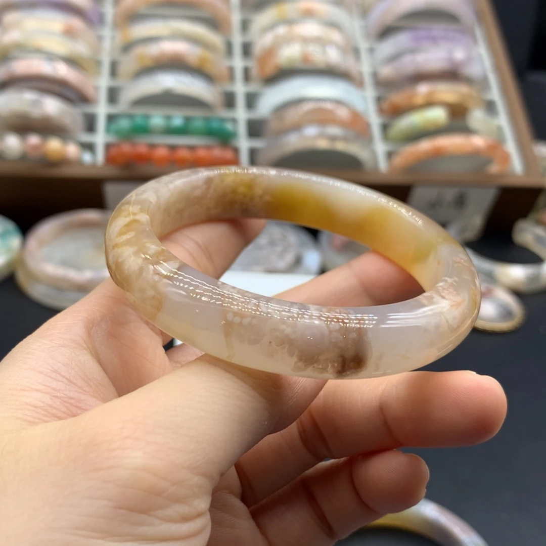 【闪购商品】玛瑙/玉髓手镯未镶嵌饺*