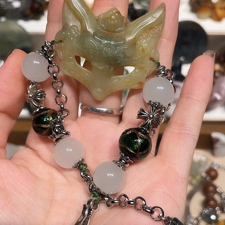 蛇纹石玉合金颈饰