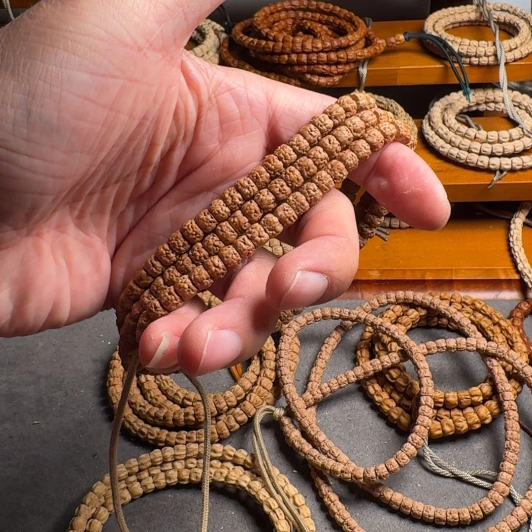 柏香籽/百香籽手串Z*6毫米