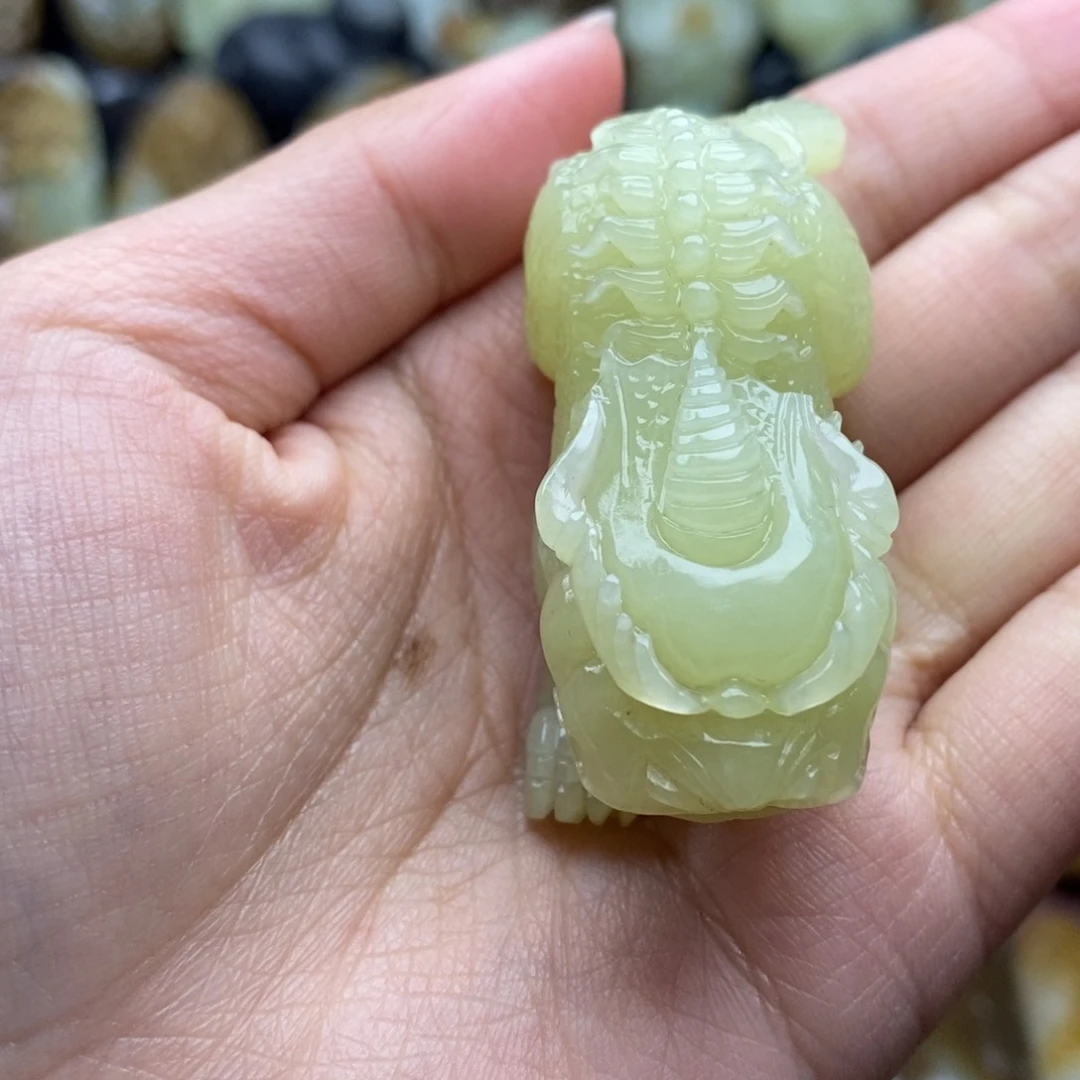 吊坠(不含链)未镶嵌和田玉（糖玉）