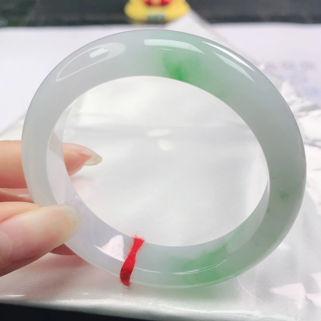 翡翠未镶嵌手镯翡翠52.3冰种飘阳绿正圈