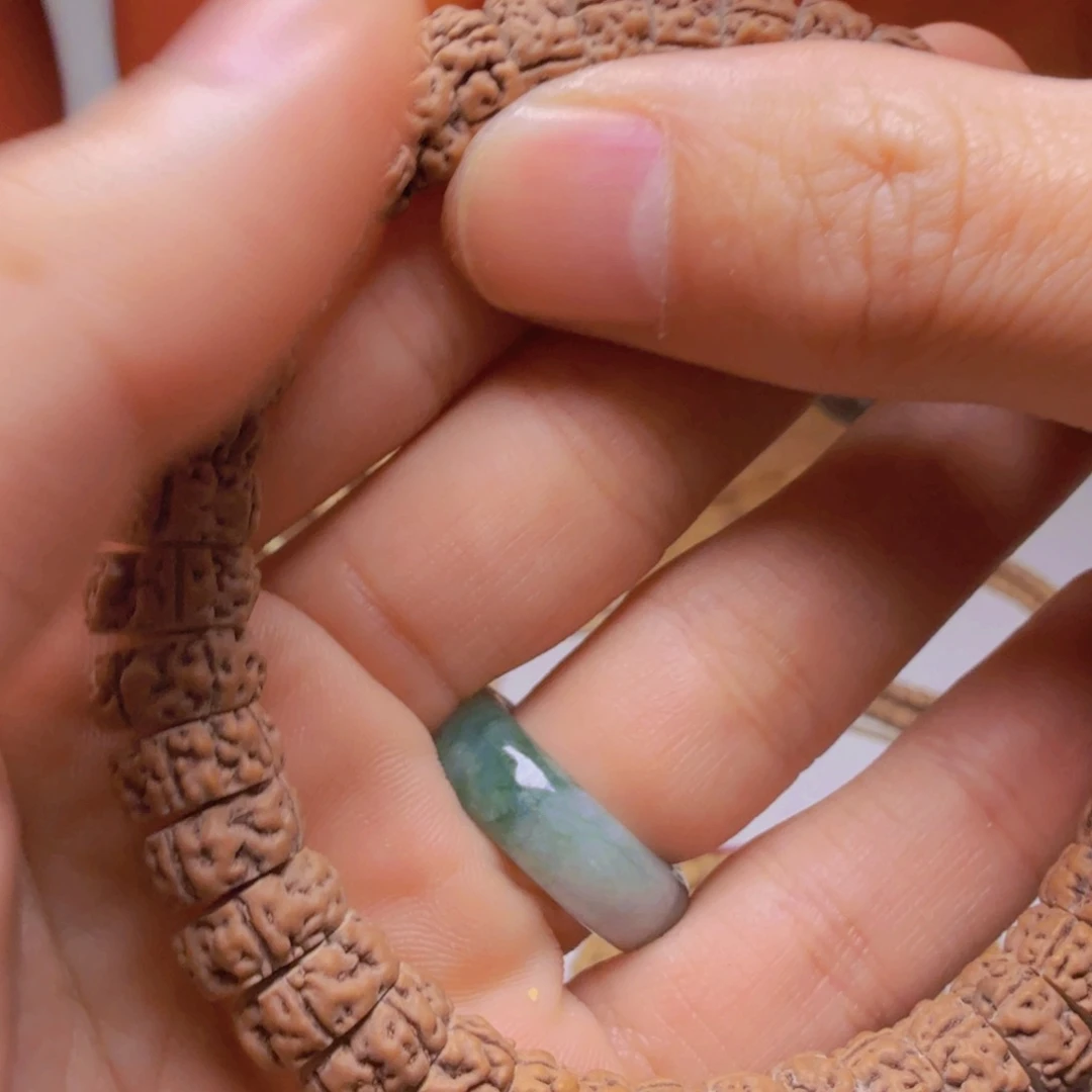 疾****柏香籽/百香籽吊坠