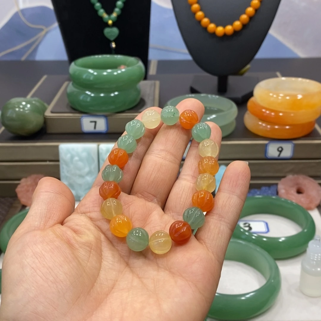 石英岩玉未镶嵌手镯