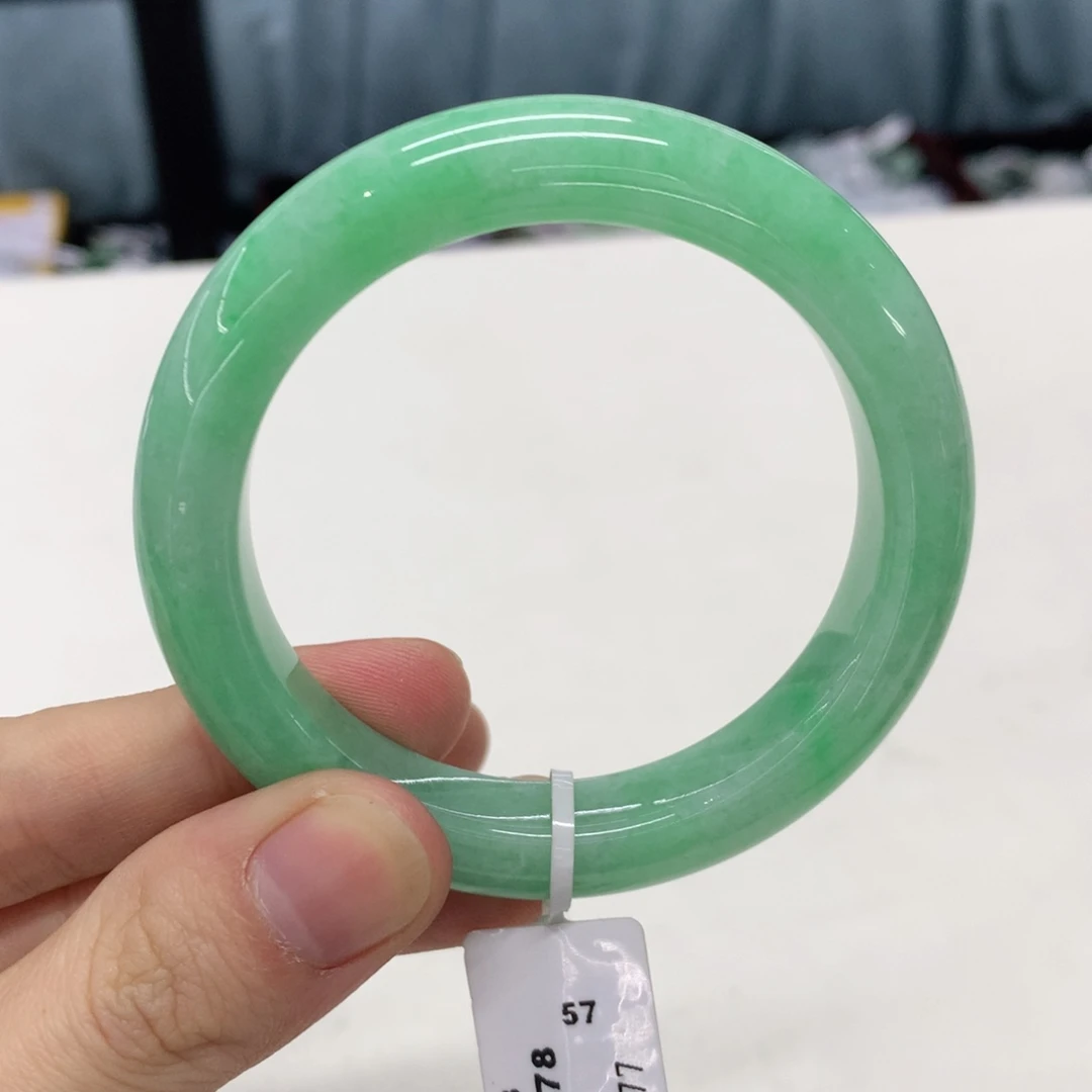 未镶嵌手镯翡翠手镯