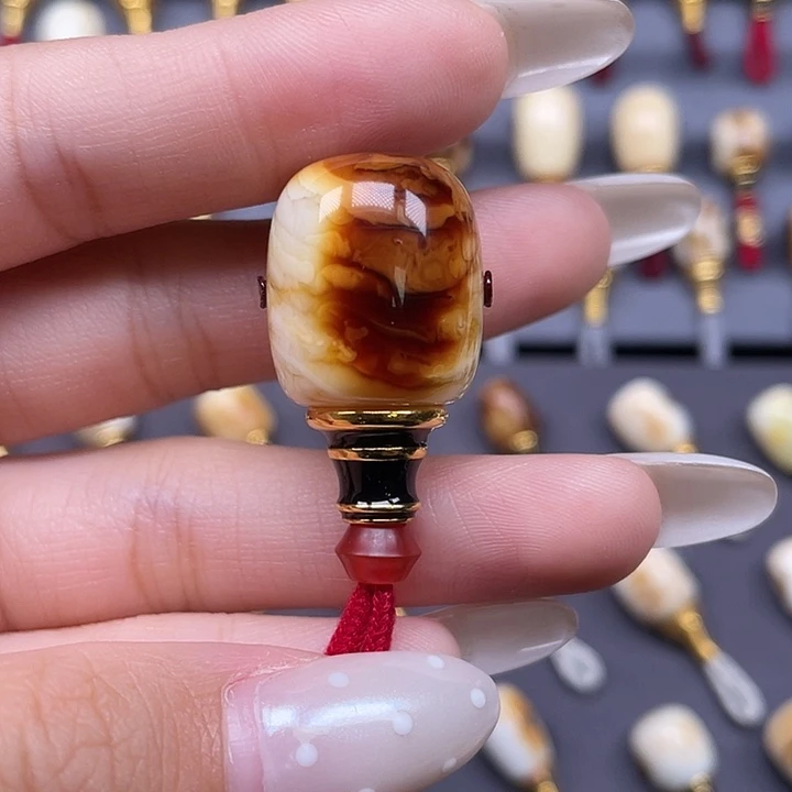 琥珀未镶嵌裸石17mm