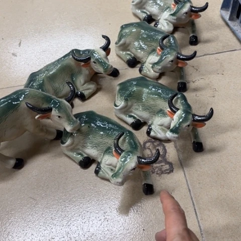 瓶中****豪瑕疵瓷片处理不退不换。。。。。。。。