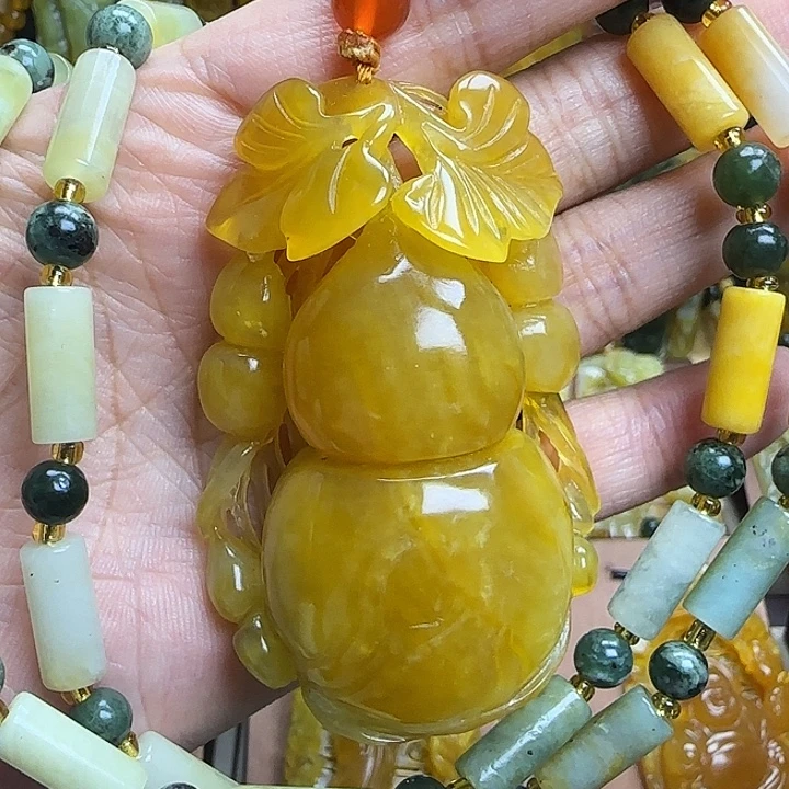 未镶嵌蛇纹石玉颈饰