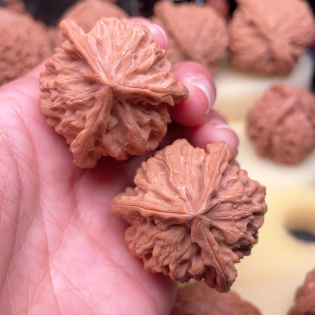 猴头核桃吊坠盘山三棱