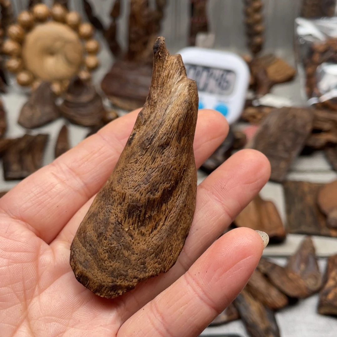 沉香沉香碎屑加里曼丹土沉5.3+