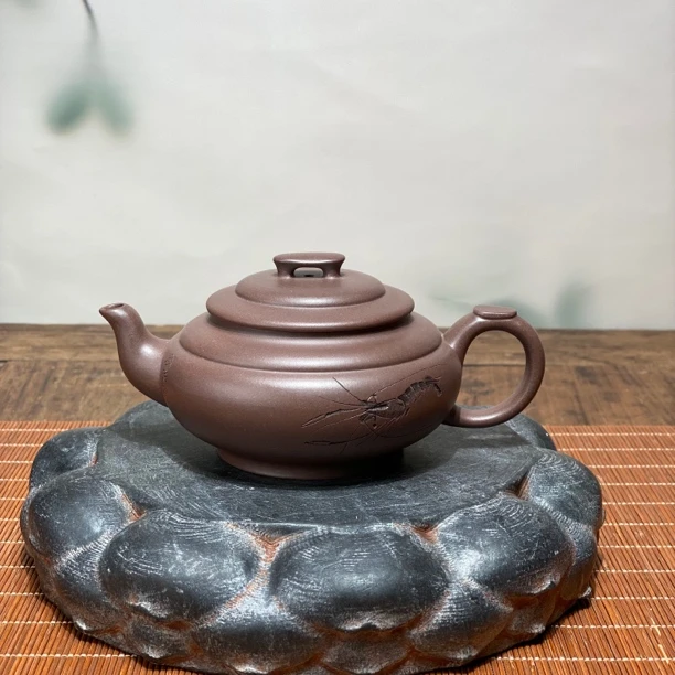 宜兴紫砂壶宜兴国工刘浩刻虾上新桥壶200c茶具黄龙山深井青灰紫泥