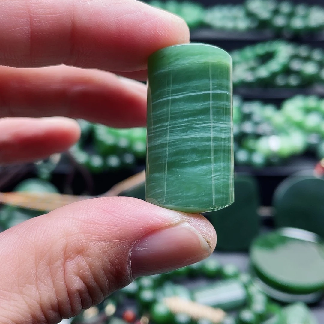 和田玉（碧玉）未镶嵌颈饰