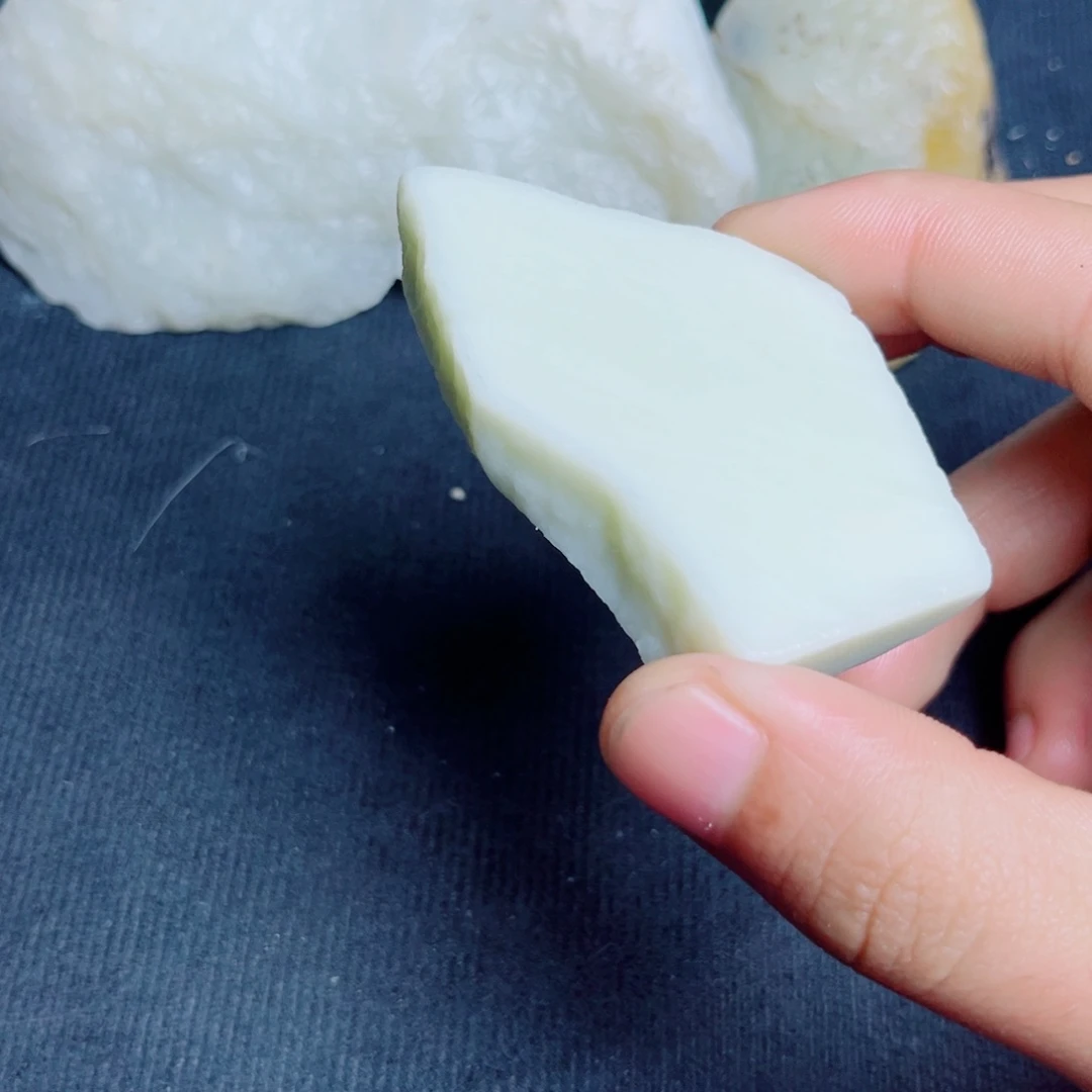 未镶嵌和田玉珠宝奇石