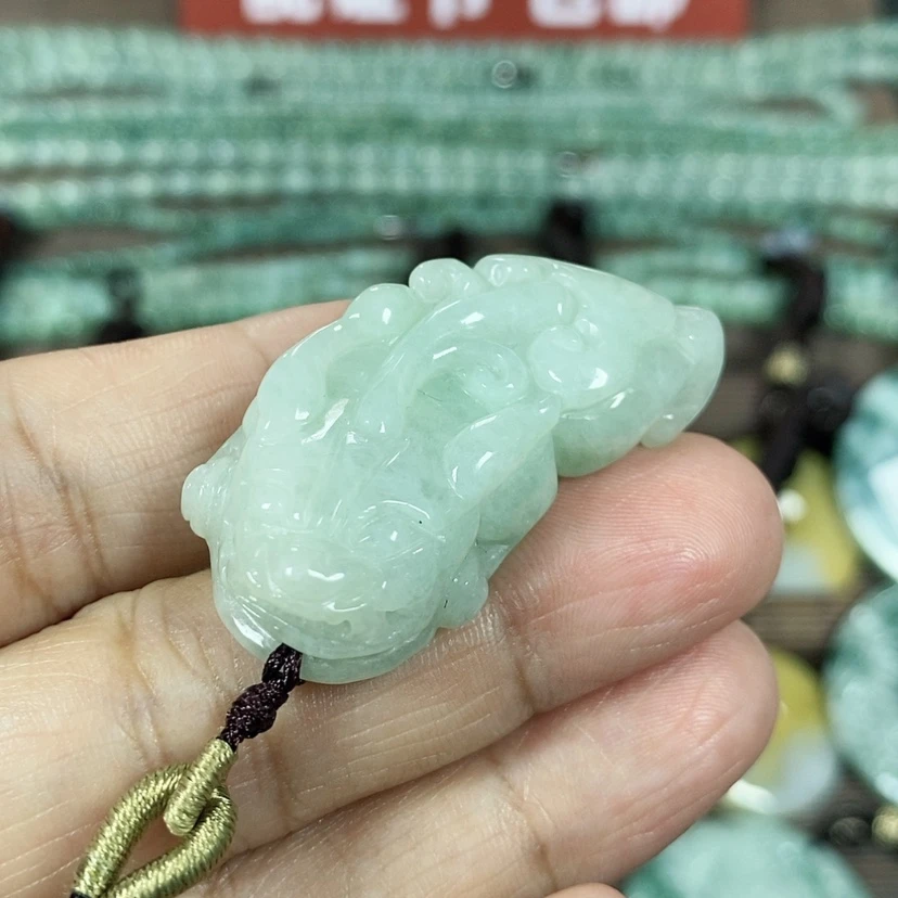 【闪购商品】翡翠颈饰未镶嵌玉吊坠翡翠玉如意貔貅吊坠