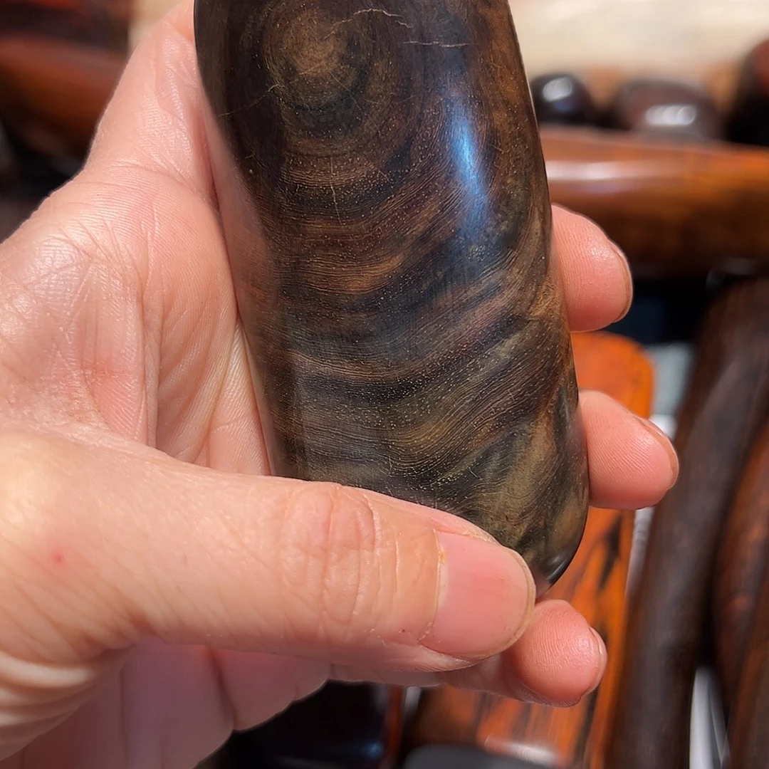 交趾黄檀（大红酸枝）m**s