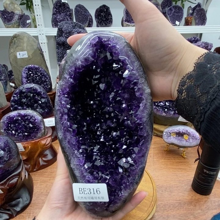 紫晶大型摆件（非配饰）未镶嵌