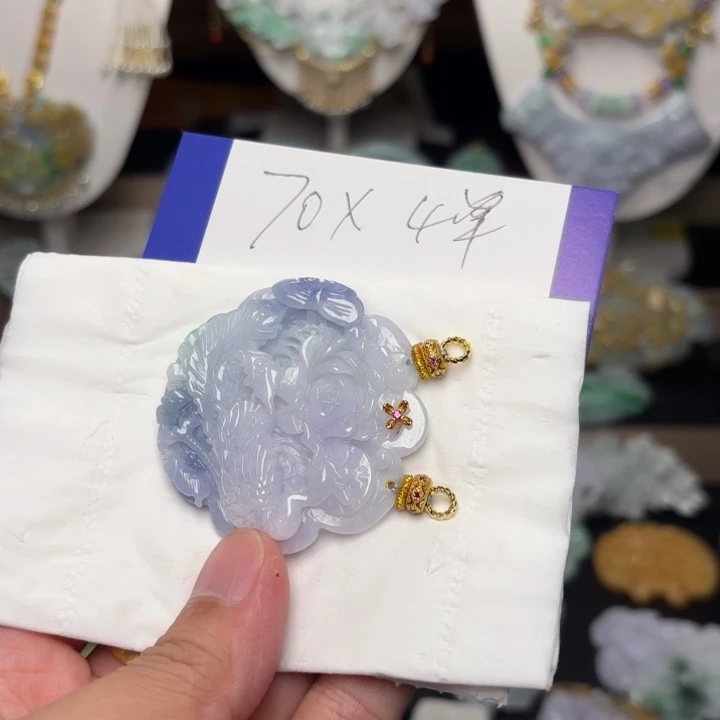 ****奶翡翠未镶嵌颈饰吊坠