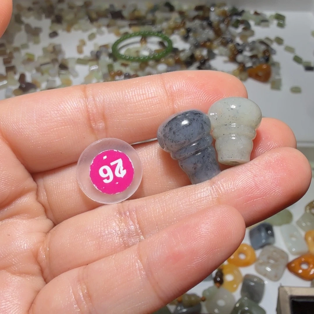 和田玉未镶嵌珠宝奇石