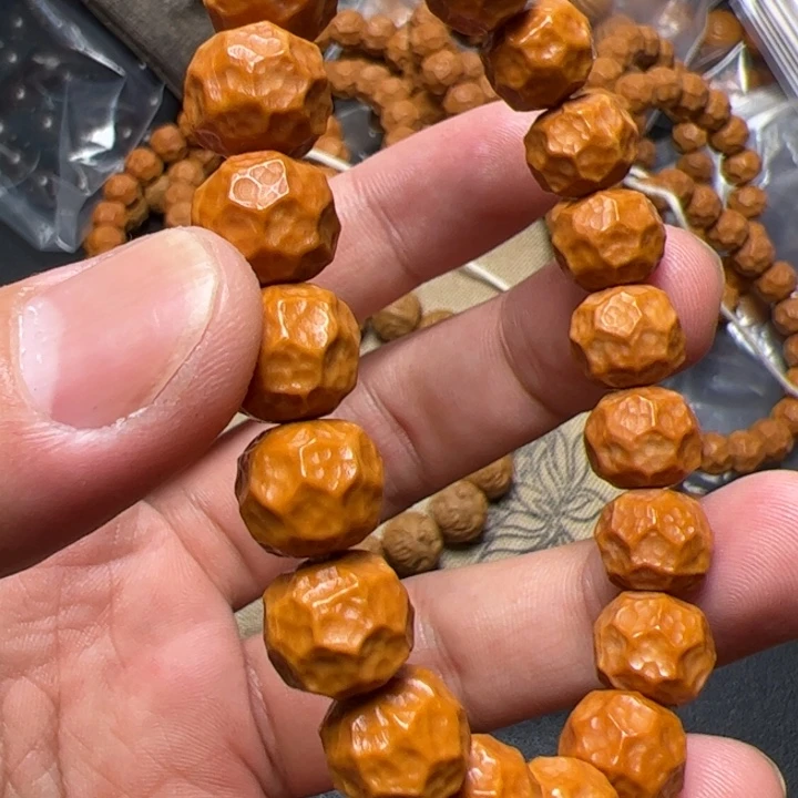 猴头核桃手串拉巴