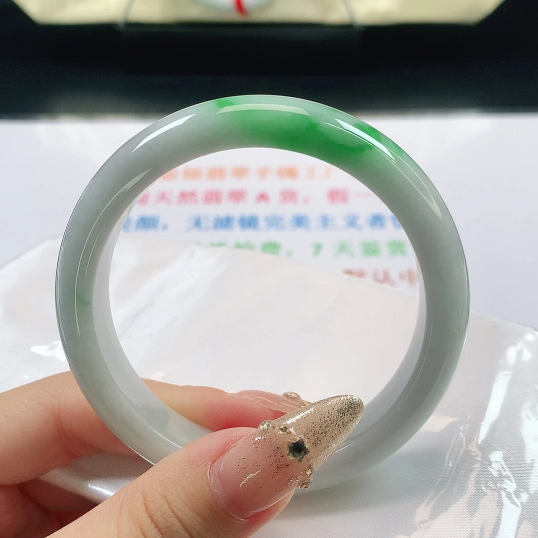 翡翠手镯未镶嵌1435