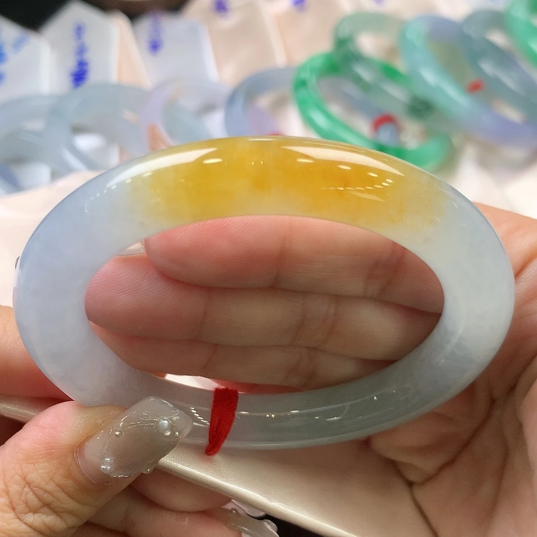 翡翠未镶嵌手镯55.5圆条