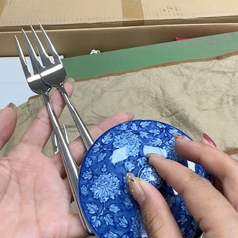 是***梦瓷器。瓷器。瓷器。