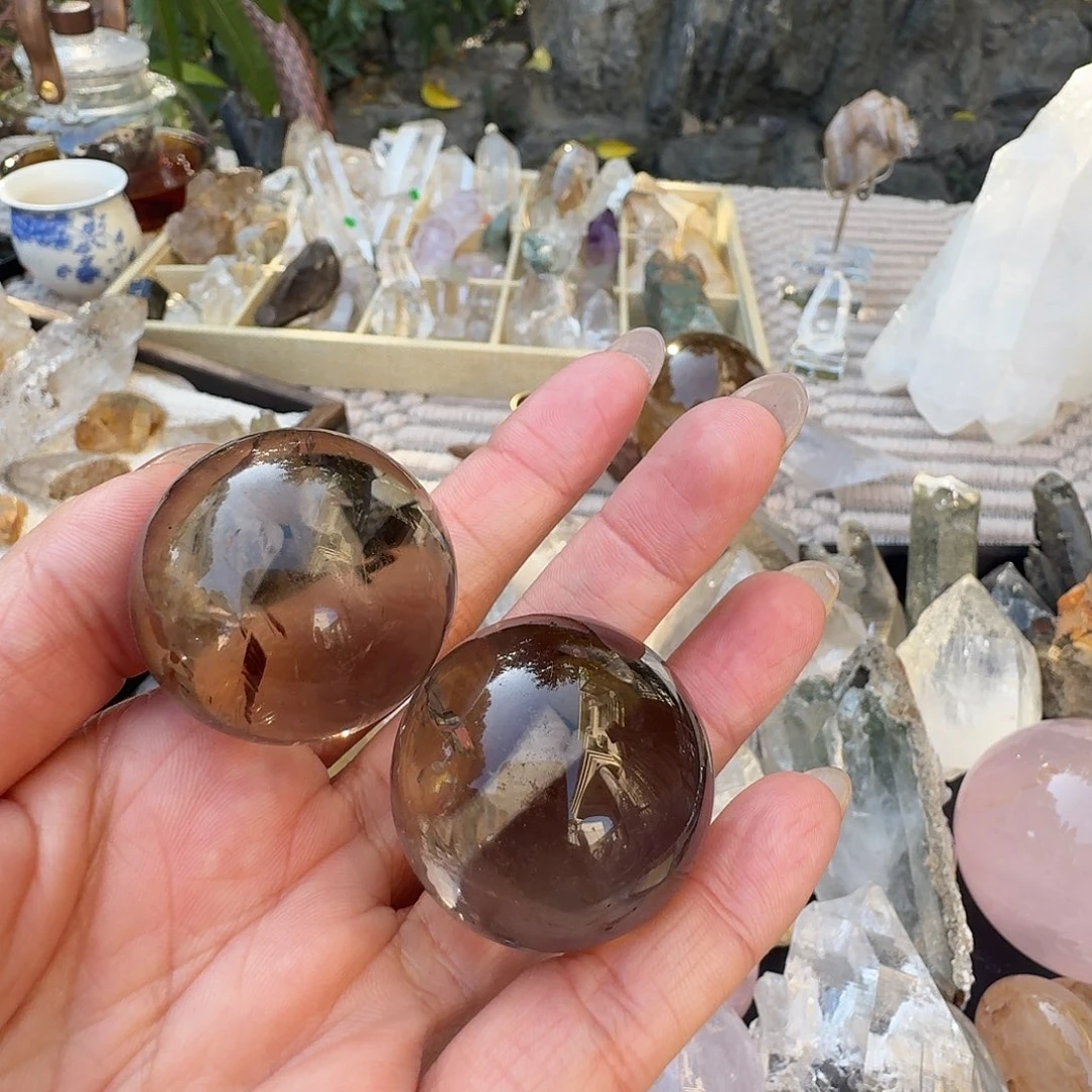 巳***吉未镶嵌珠宝半成品水晶