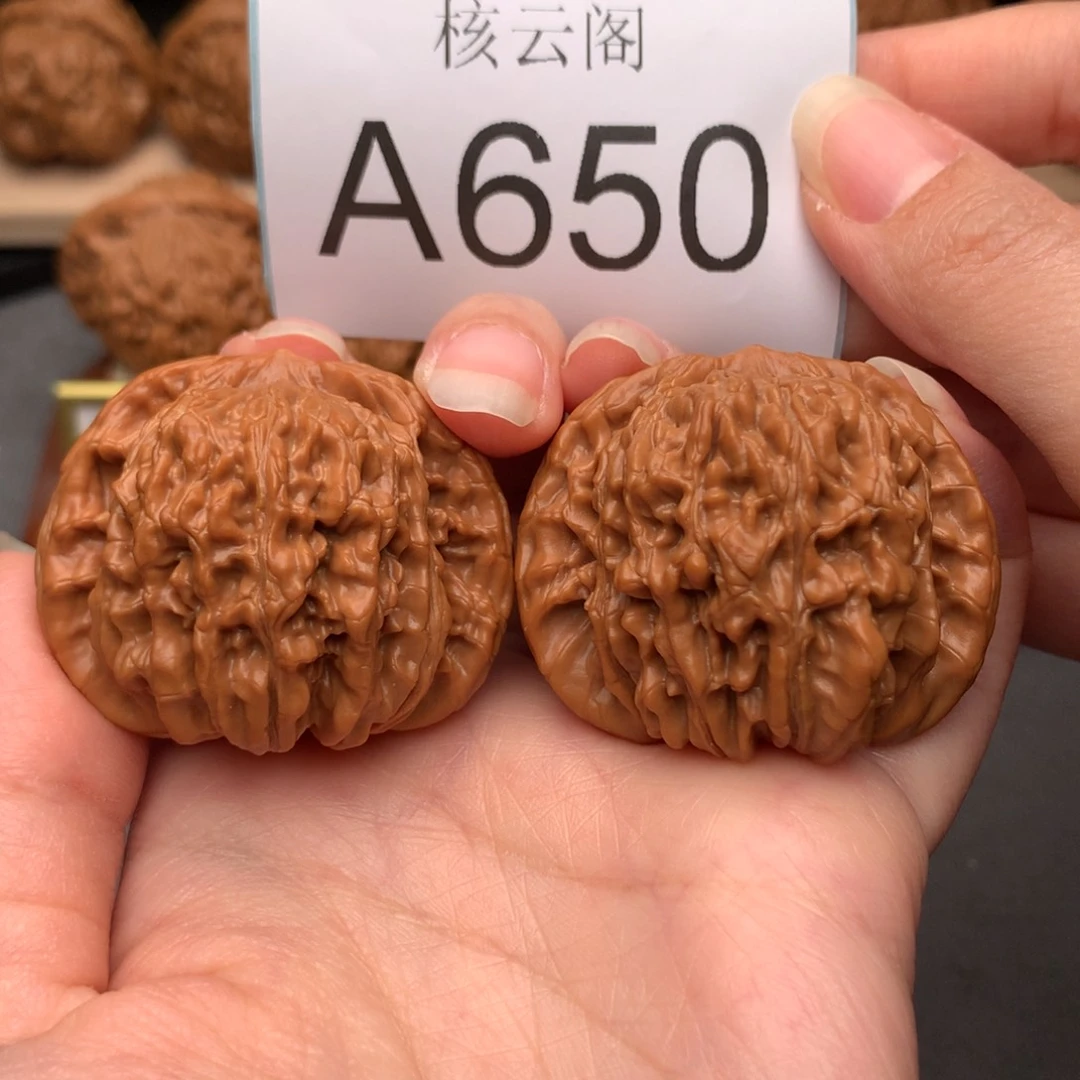 文玩核桃把件44平谷楼