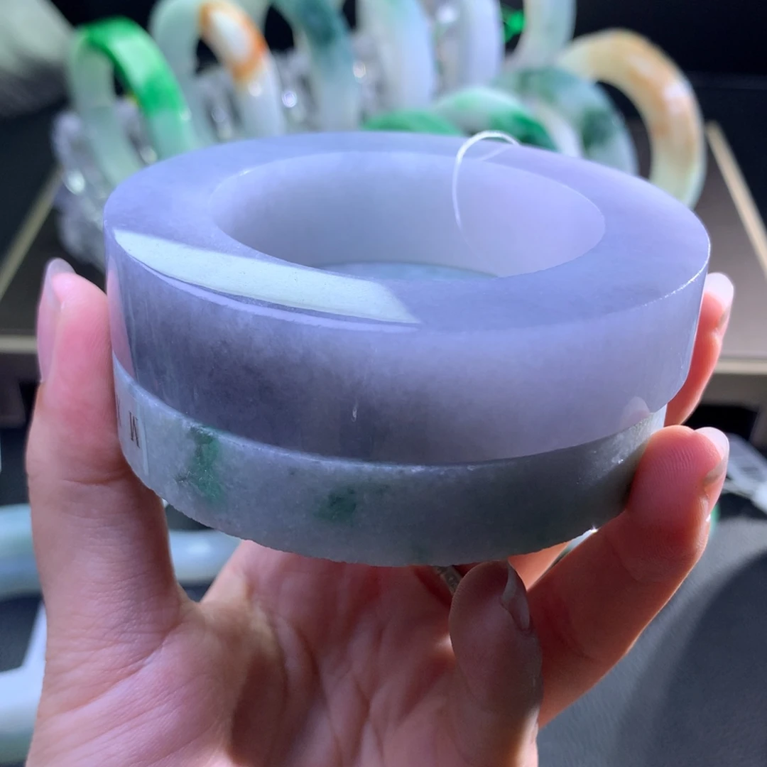 未镶嵌翡翠手镯定制翡翠