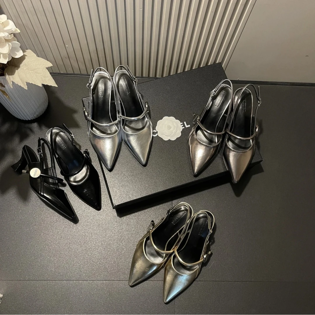 2025夏季新款时尚高级感百搭金属牌气质法式网红女爆款尖头高跟鞋