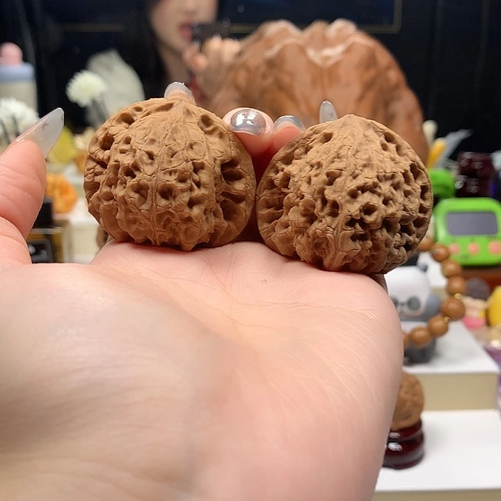 桃核吊坠46尺全品虎头王