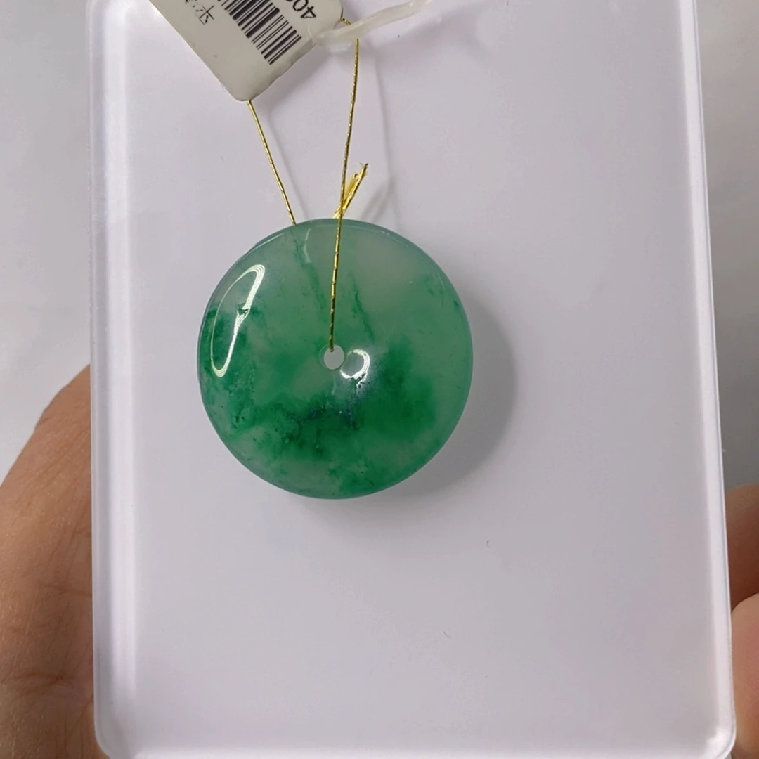 石英质玉未镶嵌颈饰