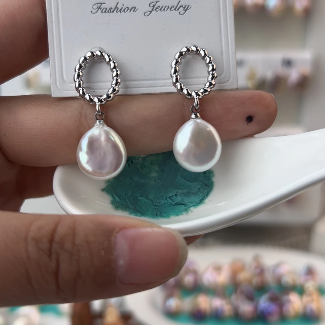 淡水珍珠耳饰未镶嵌