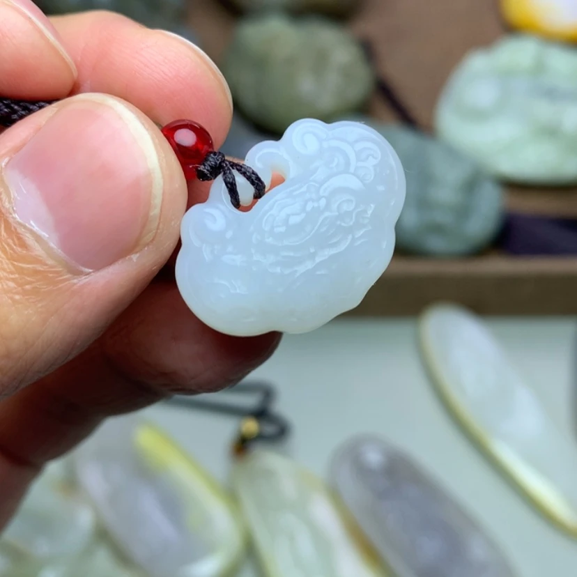 【闪购商品】颈饰未镶嵌和田玉