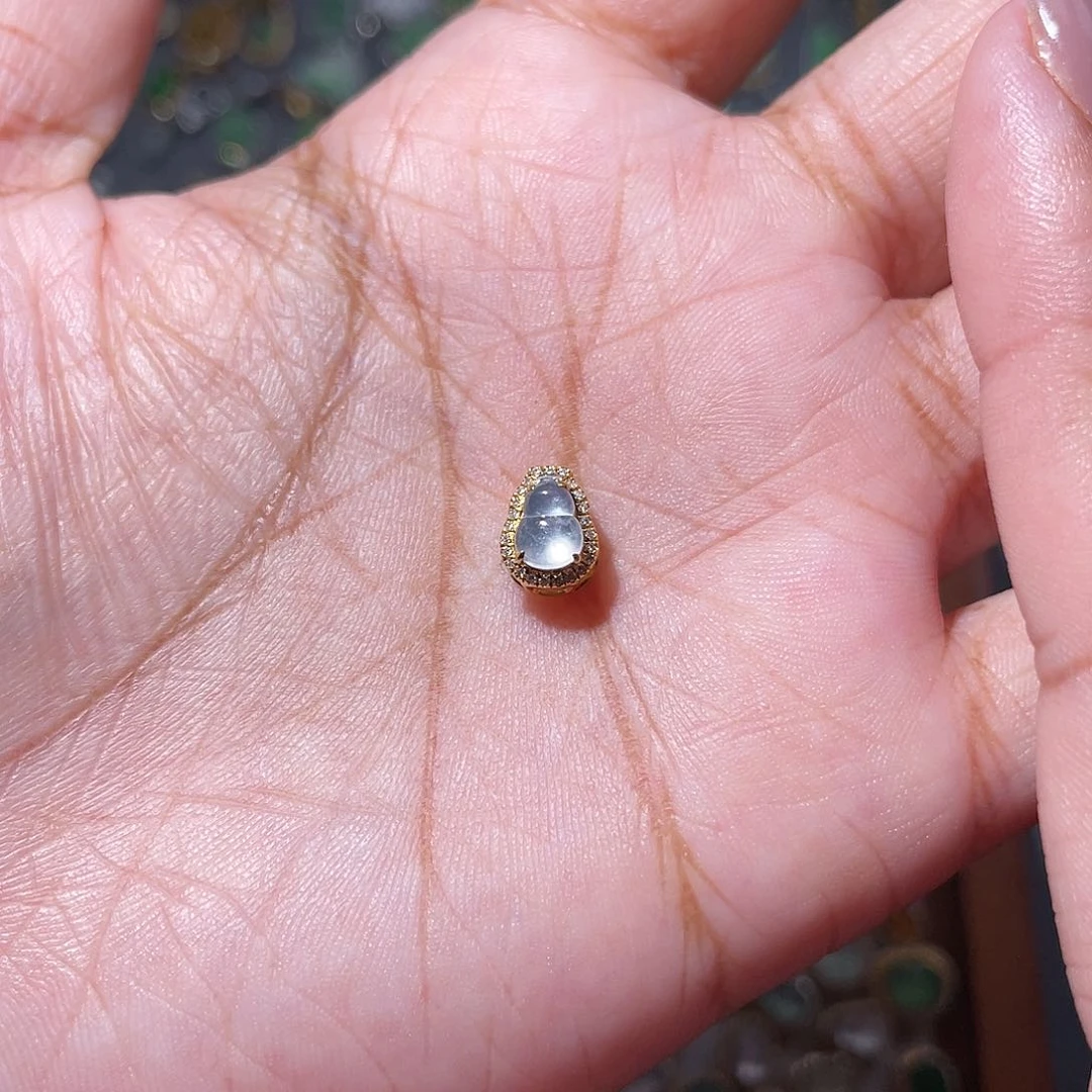 吊坠(不含链)18K金镶嵌翡翠