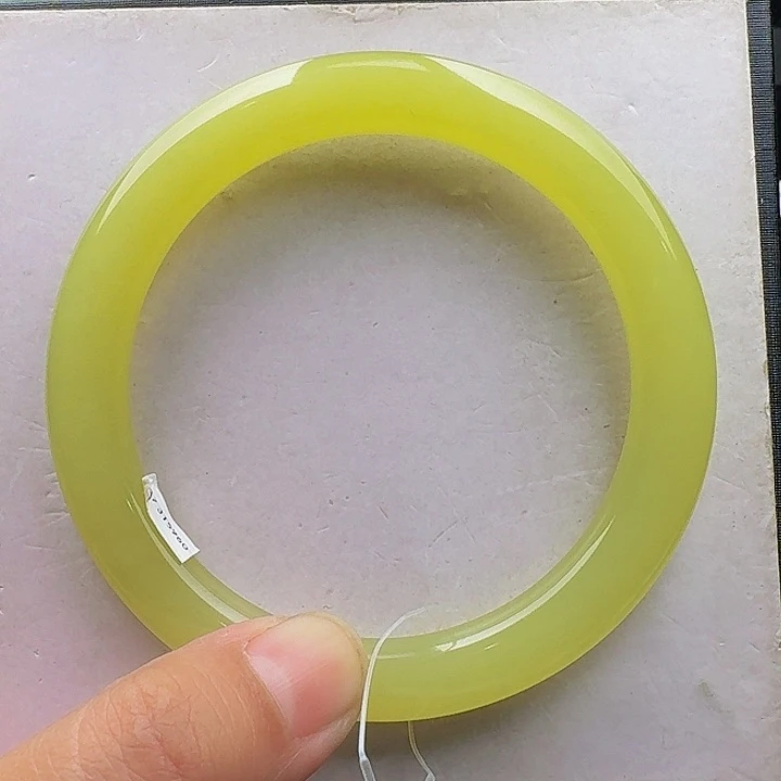 未镶嵌手镯和田玉58.1色标鸡油黄！