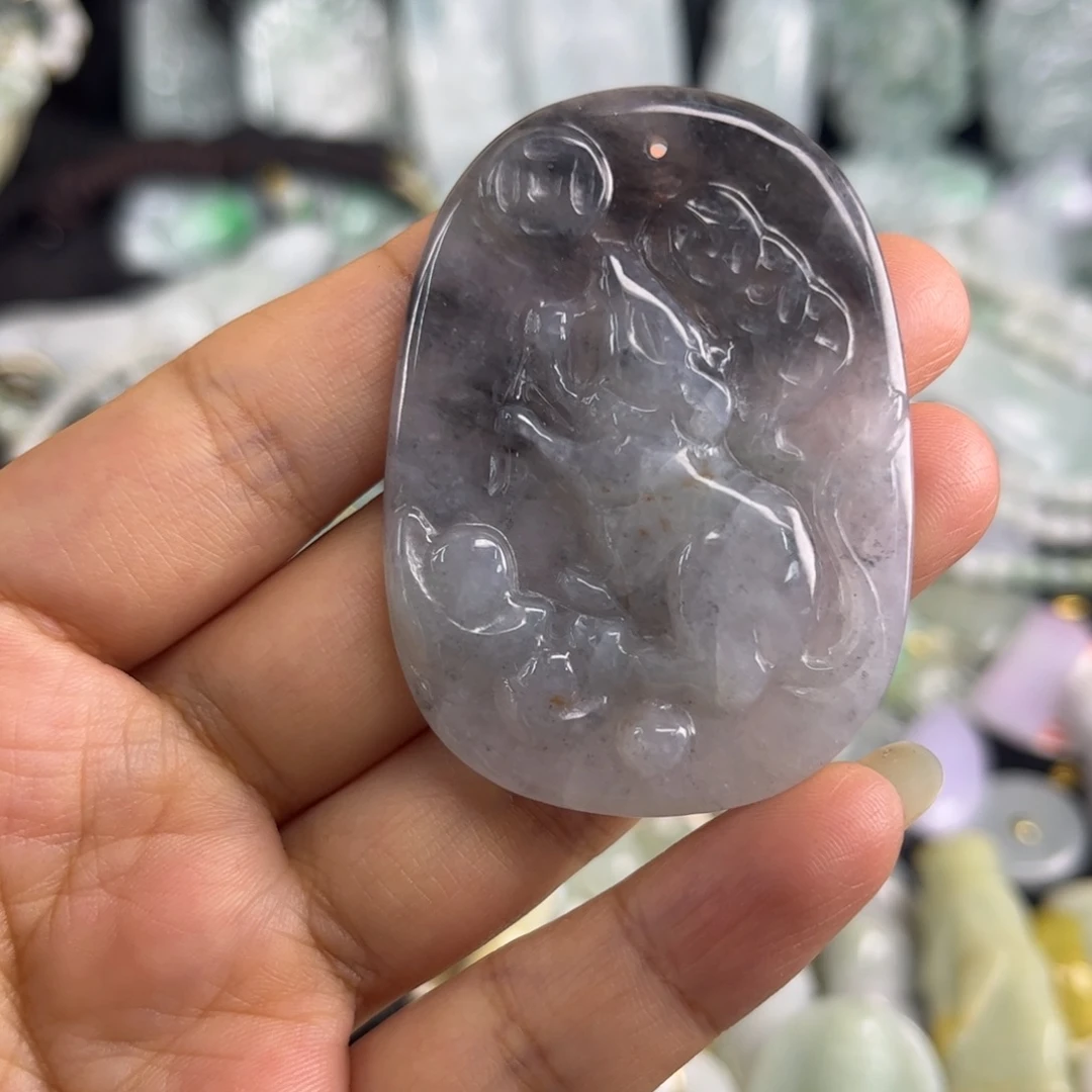 翡翠未镶嵌吊坠(不含链)瑕疵