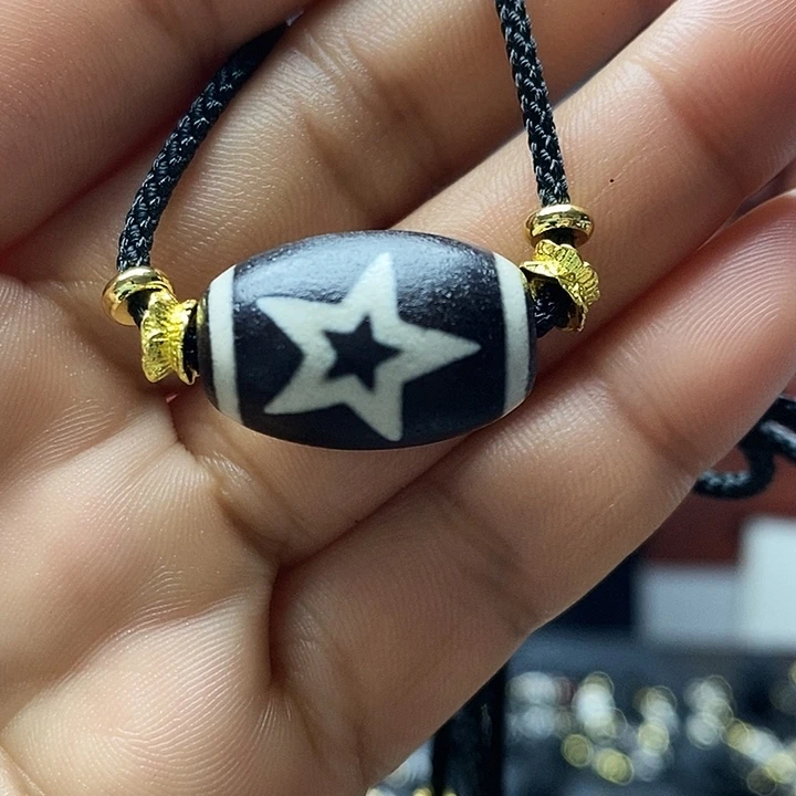 玛瑙/玉髓合金颈饰