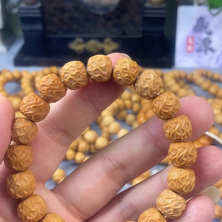 在***边猴头核桃手串闪电龙纹11