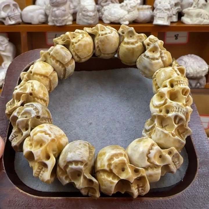 非金属配饰鹿角雕刻骷髅