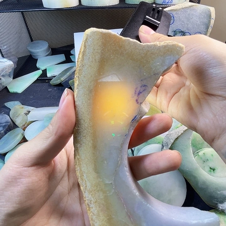 翡翠裸石缅甸翡翠