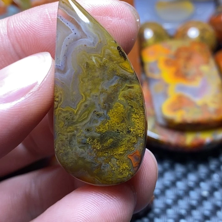 玛瑙/玉髓颈饰未镶嵌