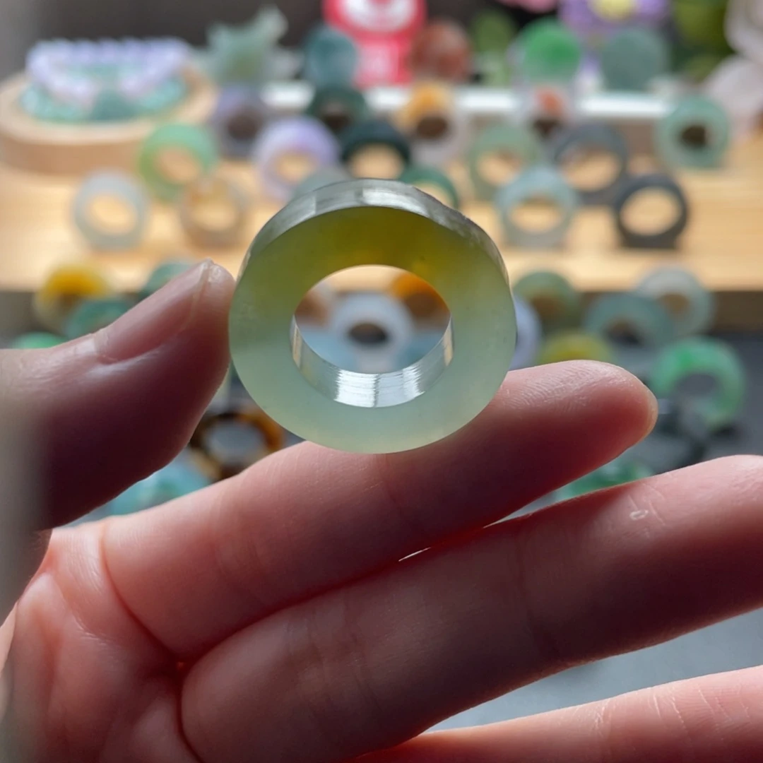 定制翡翠未镶嵌抖音