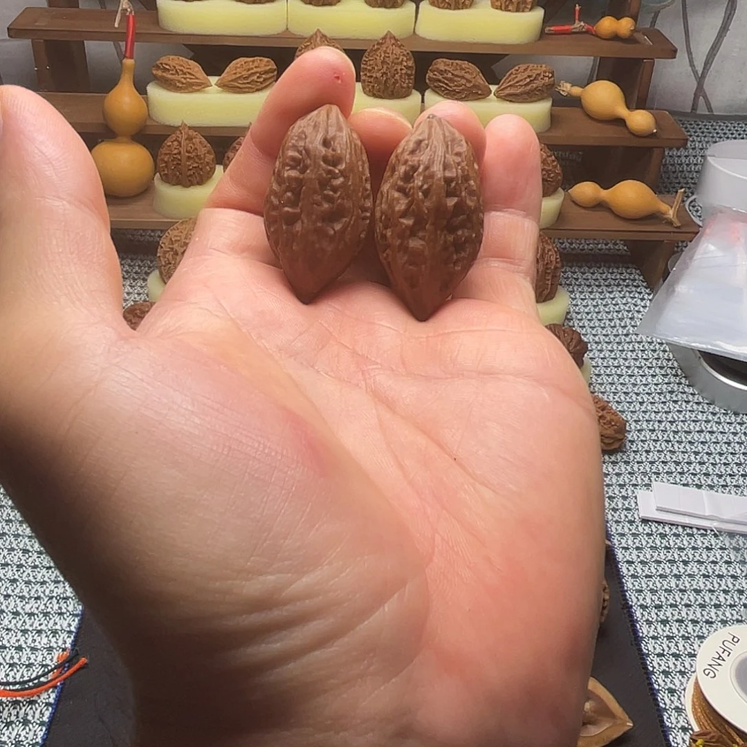 ꪡ***ᧁ猴头核桃吊坠秋子异形钉子柳叶不是精对